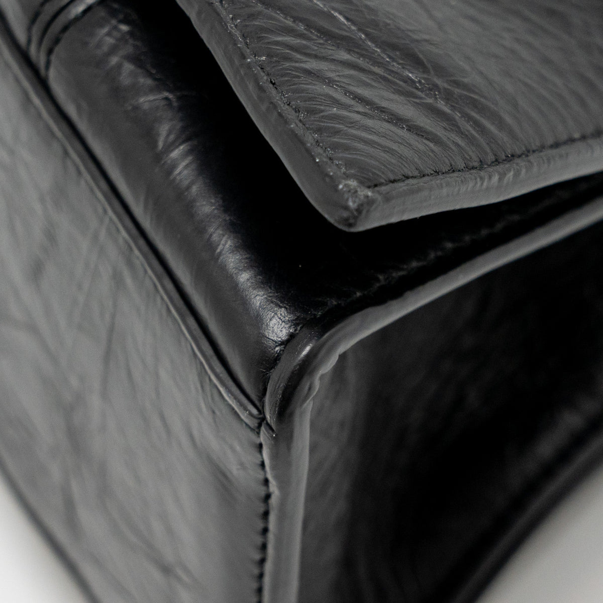 Luxar715 elegant leather Handbag side view