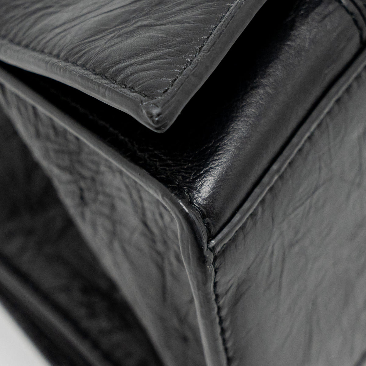 Balenciaga authentic luxury handbag Black calf craftsmanship