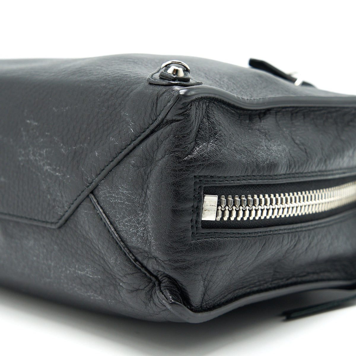 Luxar736 elegant leather Handbag top view