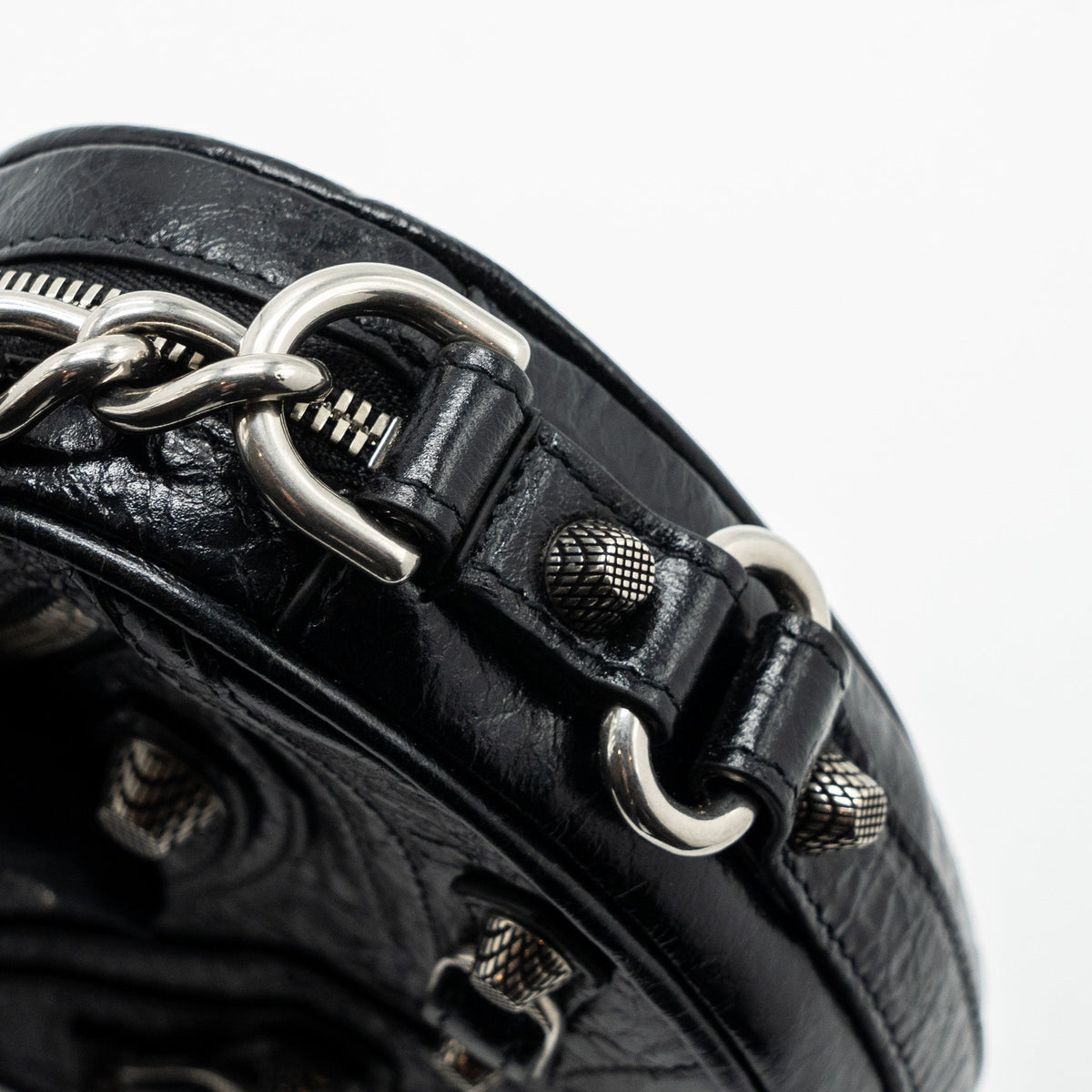 Luxar656 elegant leather Handbag interior detail