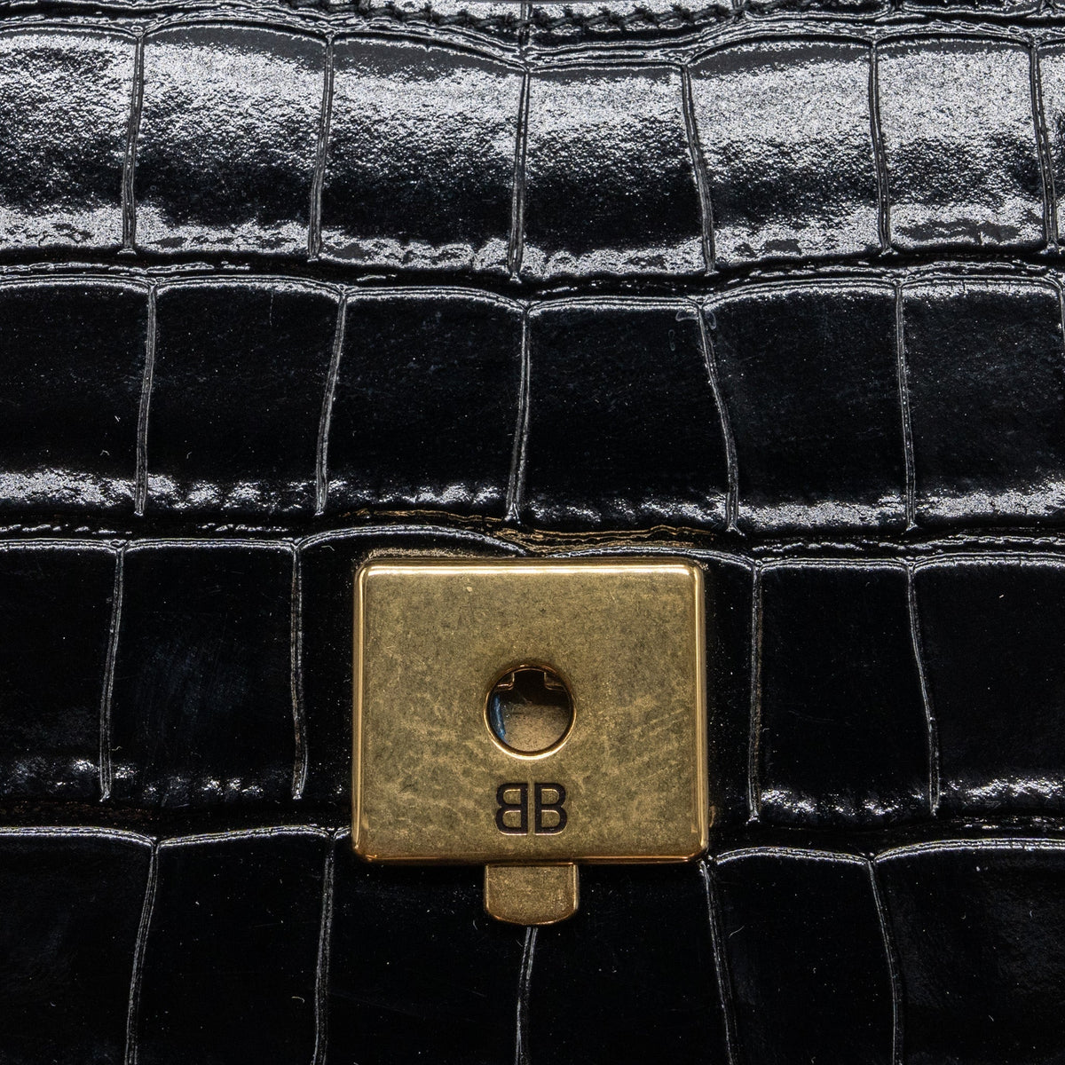 Luxar652 elegant leather Handbag side view