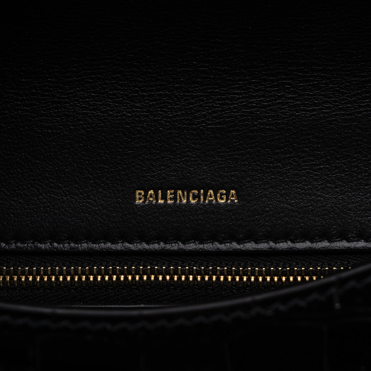 Luxar652 elegant leather Handbag interior detail