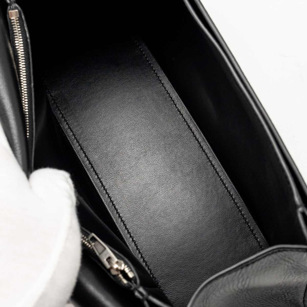 Luxar714 elegant leather Handbag flat lay view