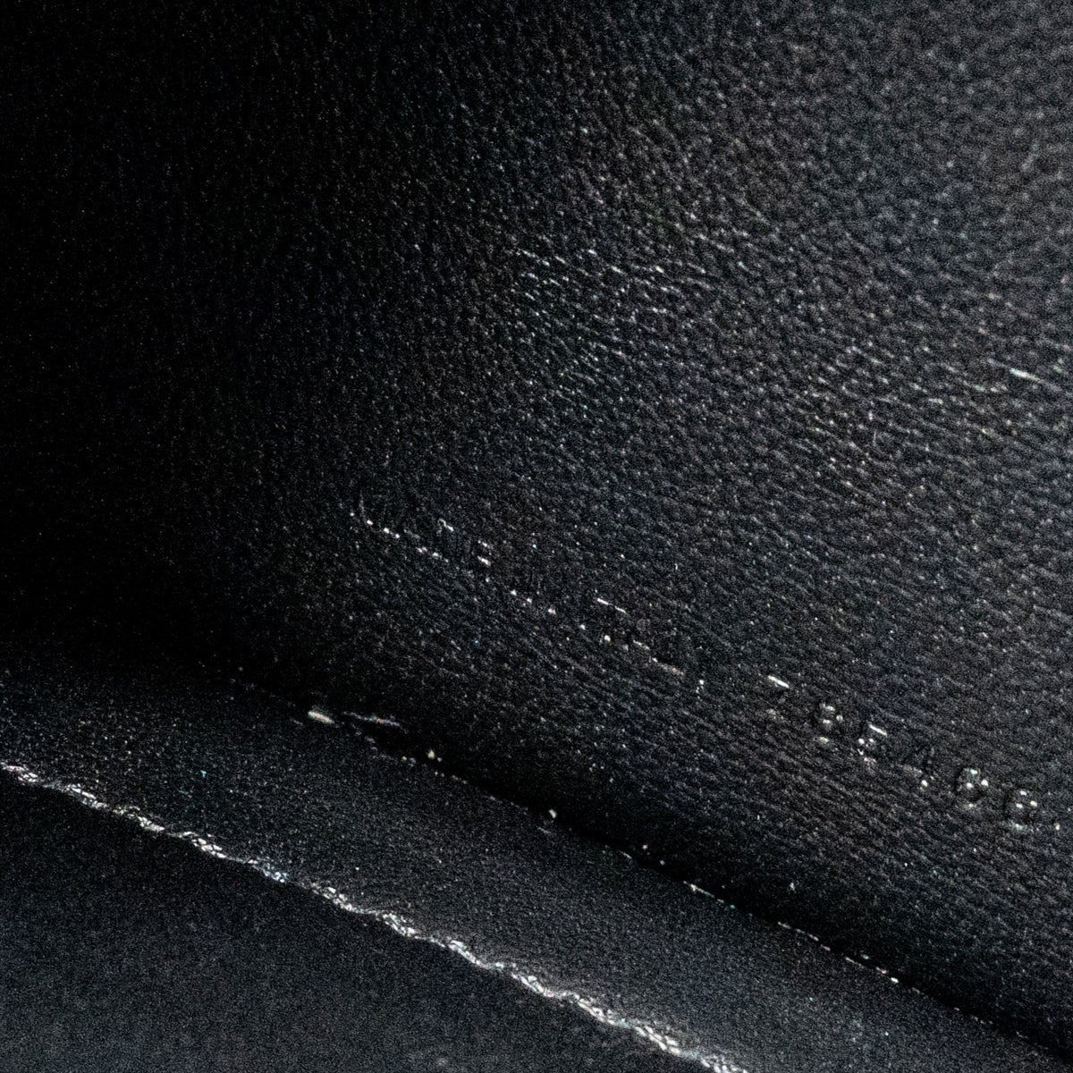 Luxar714 elegant leather Handbag top view