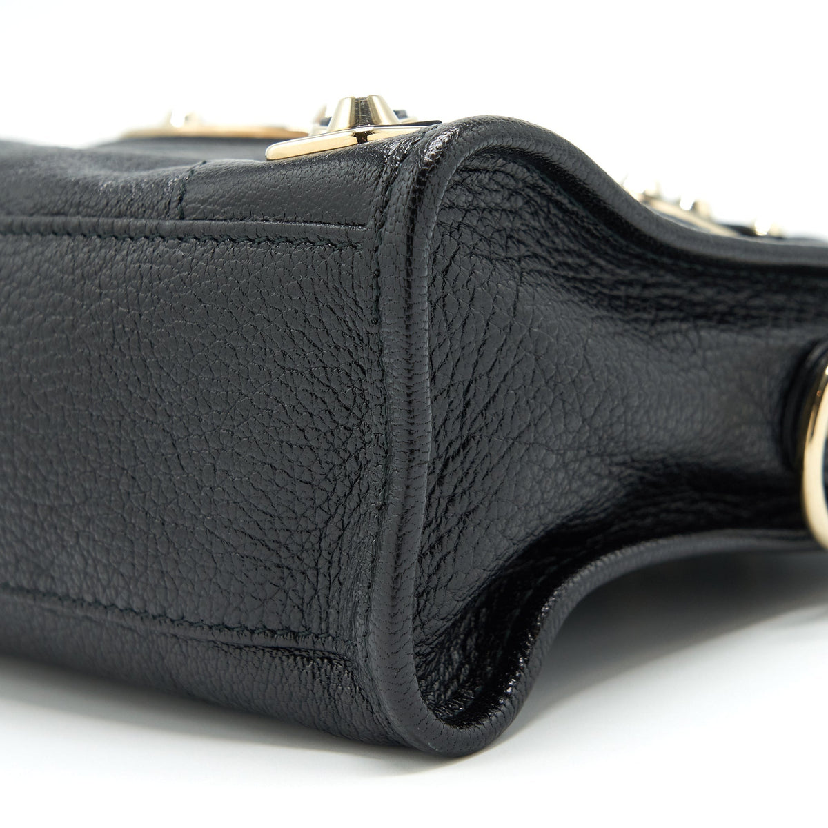 Luxar623 elegant leather Handbag angled view