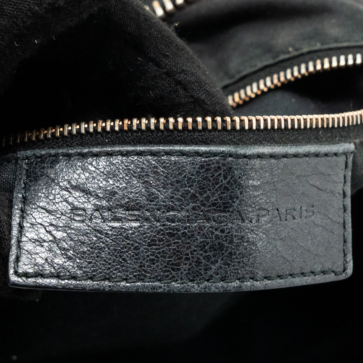 Luxar669 elegant leather Handbag top view