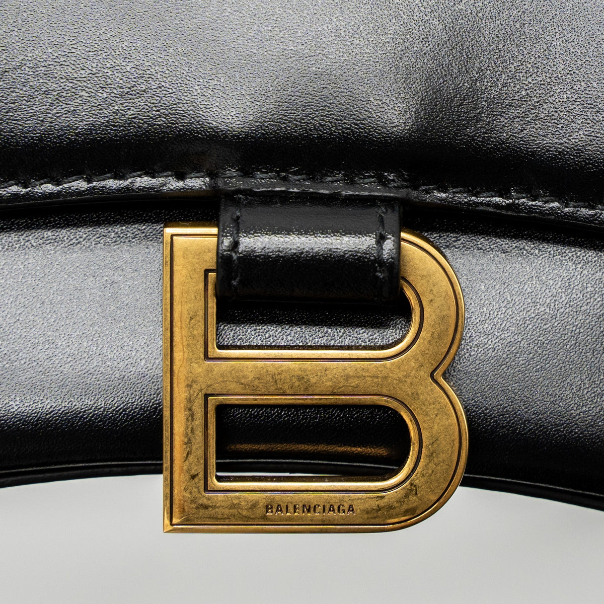 Balenciaga authentic luxury handbag Black calf craftsmanship