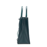 Luxar753 elegant leather Handbag close-up detail