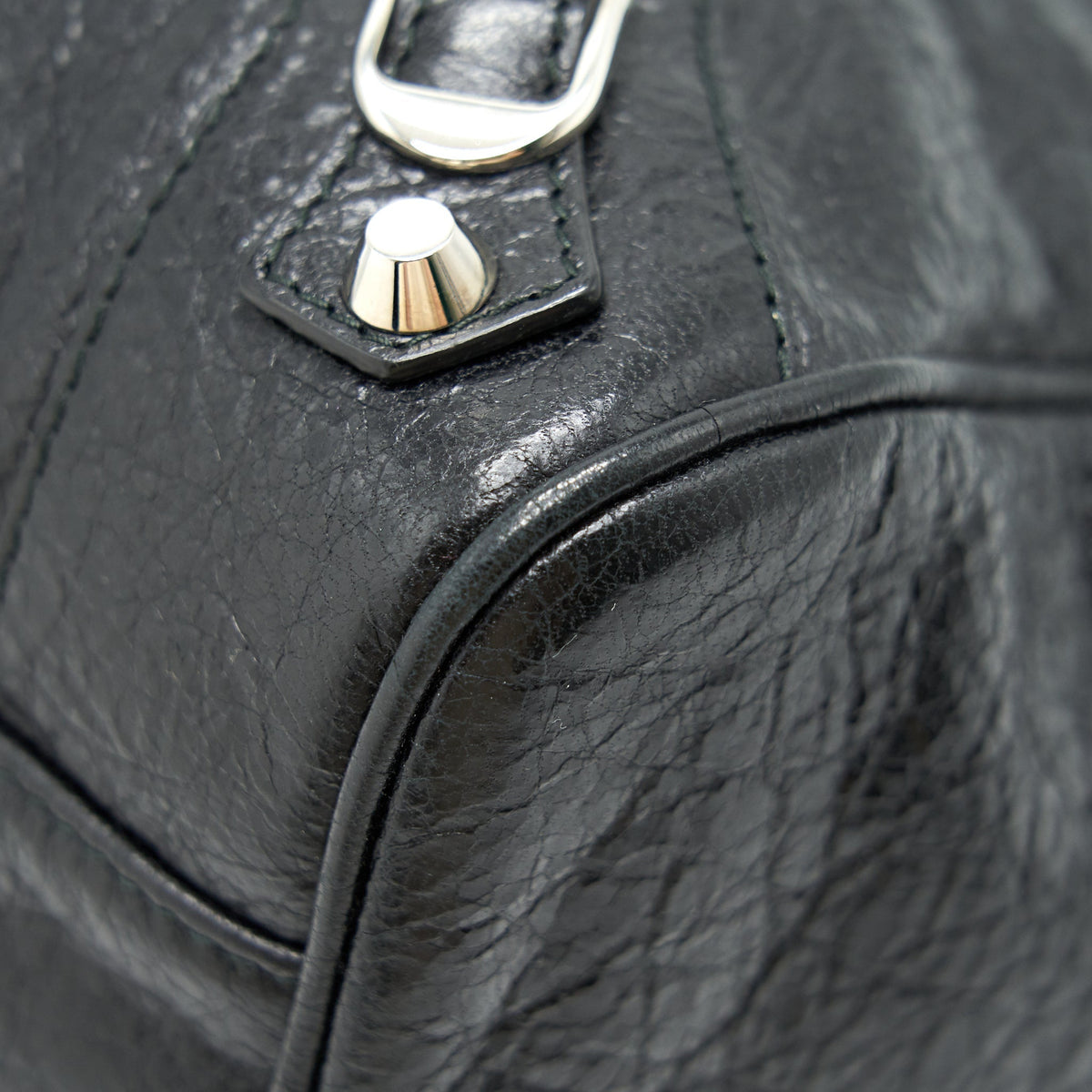 Luxar752 elegant leather Handbag top view