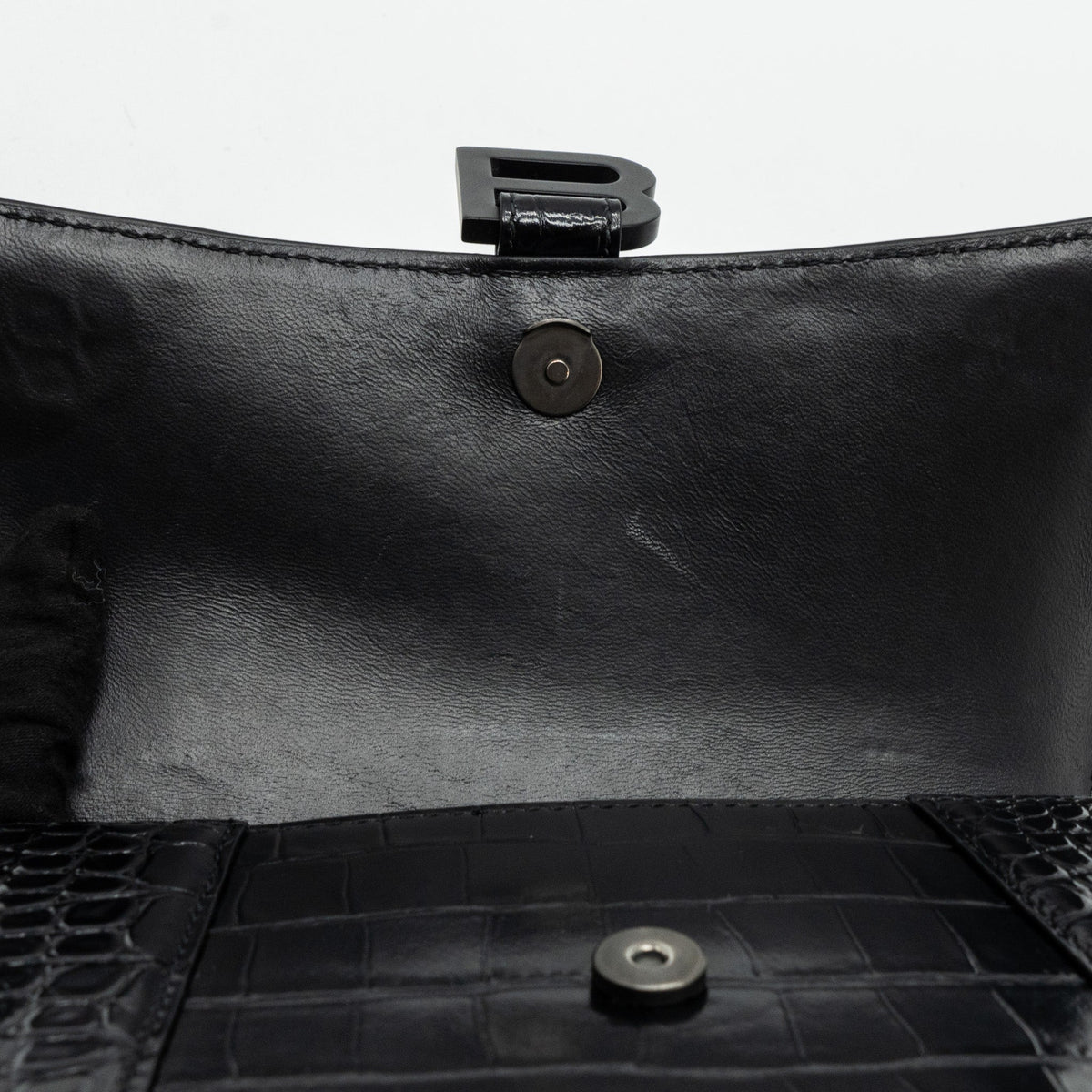 Luxar658 elegant leather Handbag side view
