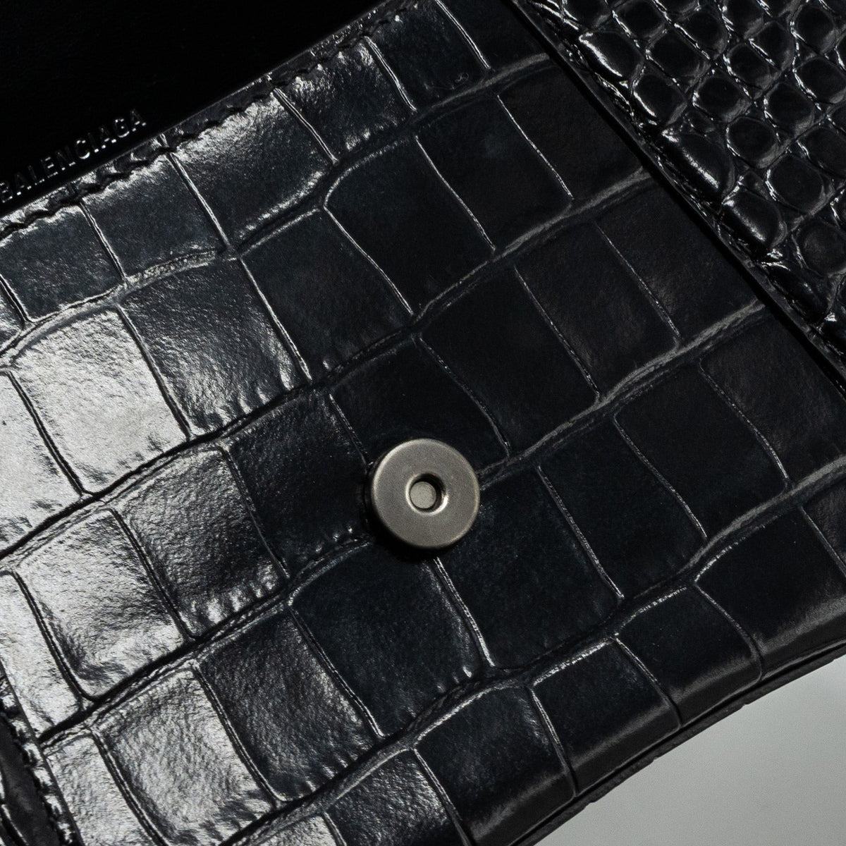 Balenciaga authentic luxury handbag Black calf craftsmanship