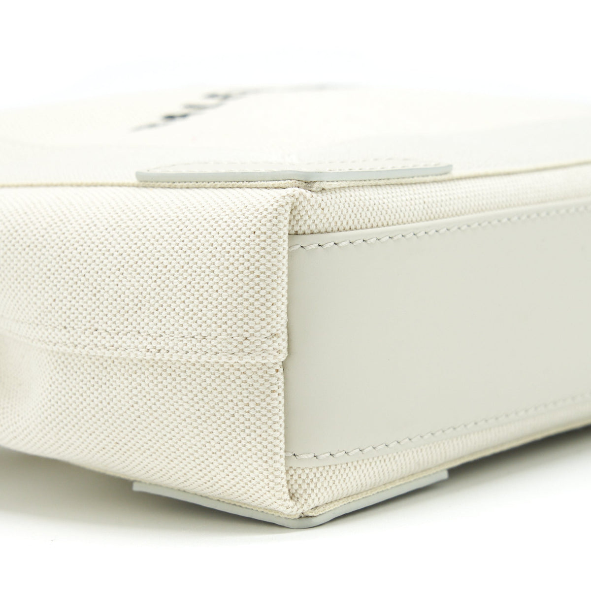 Luxar617 elegant leather Handbag angled view