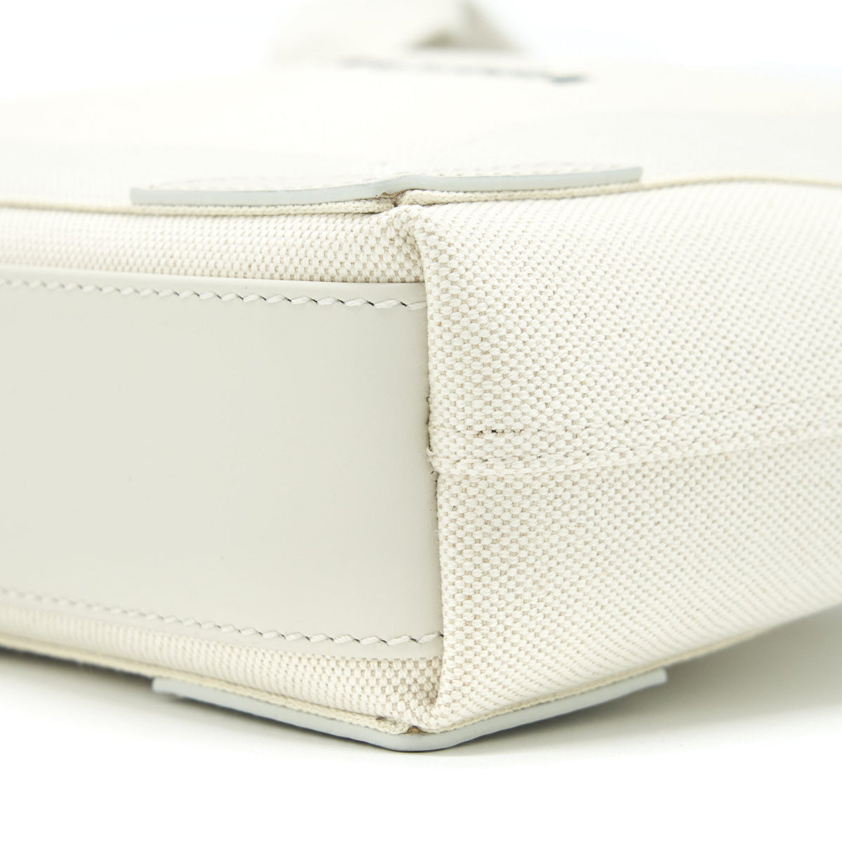 Luxar617 elegant leather Handbag top view