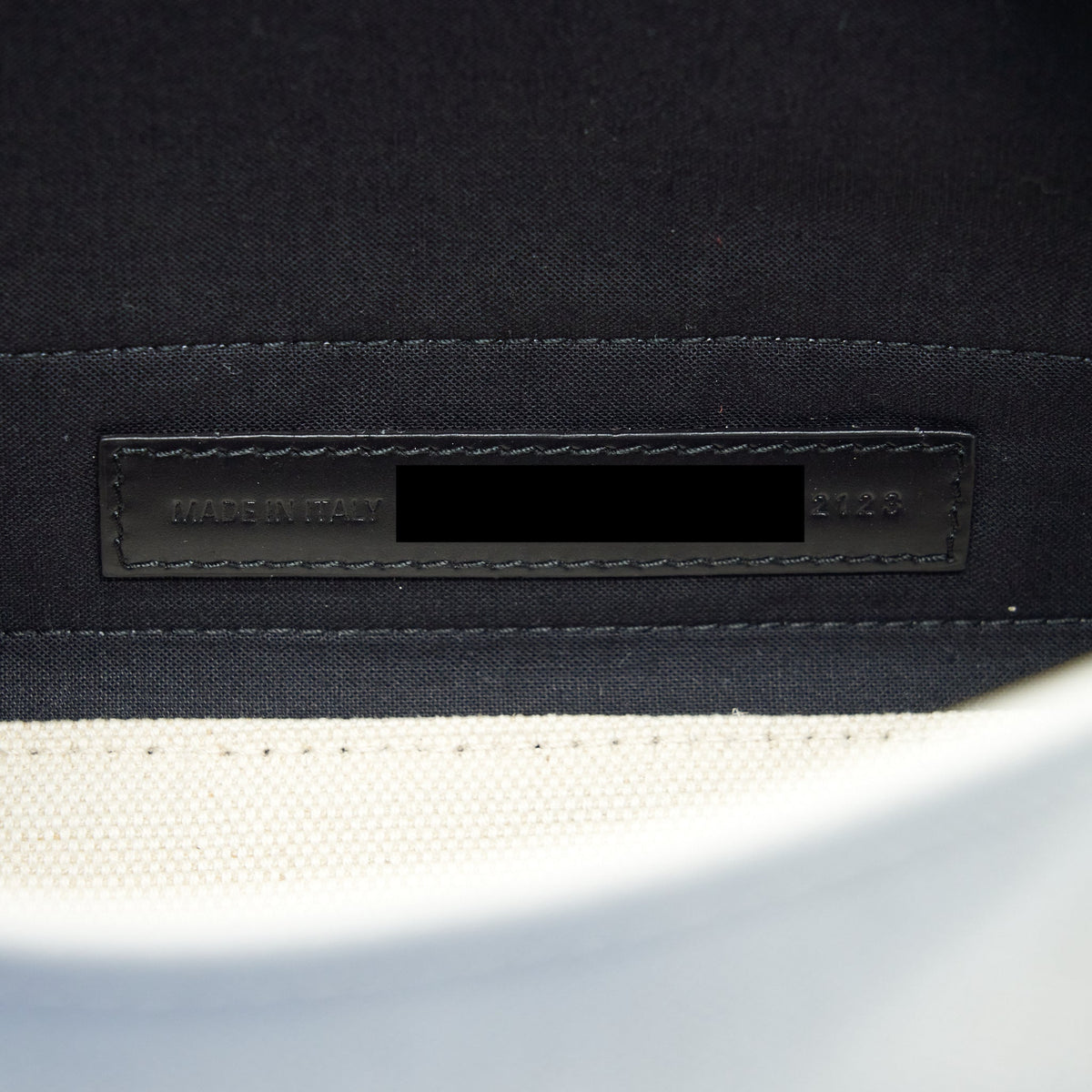 Luxar617 elegant leather Handbag side view