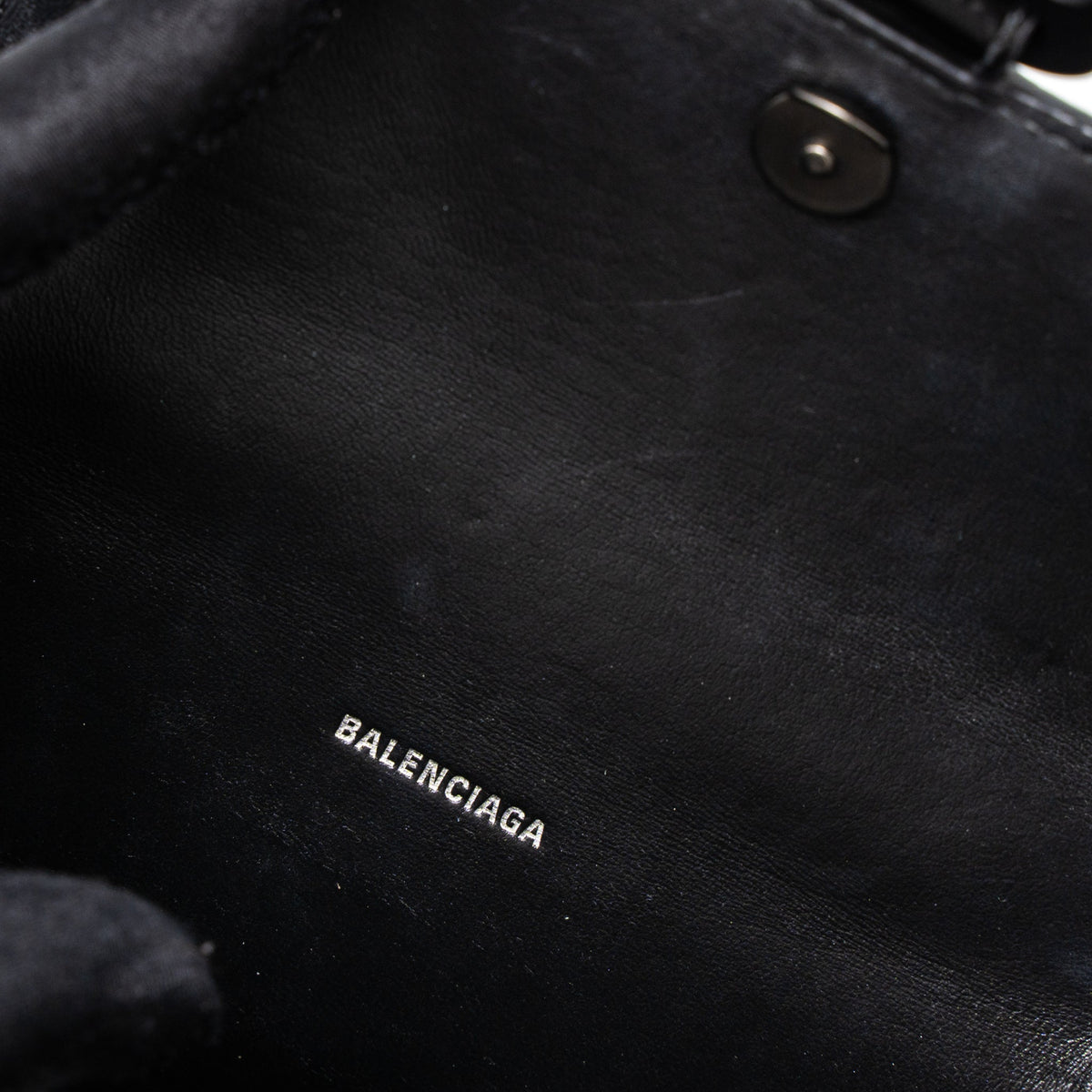 Luxar639 elegant leather Handbag close-up detail