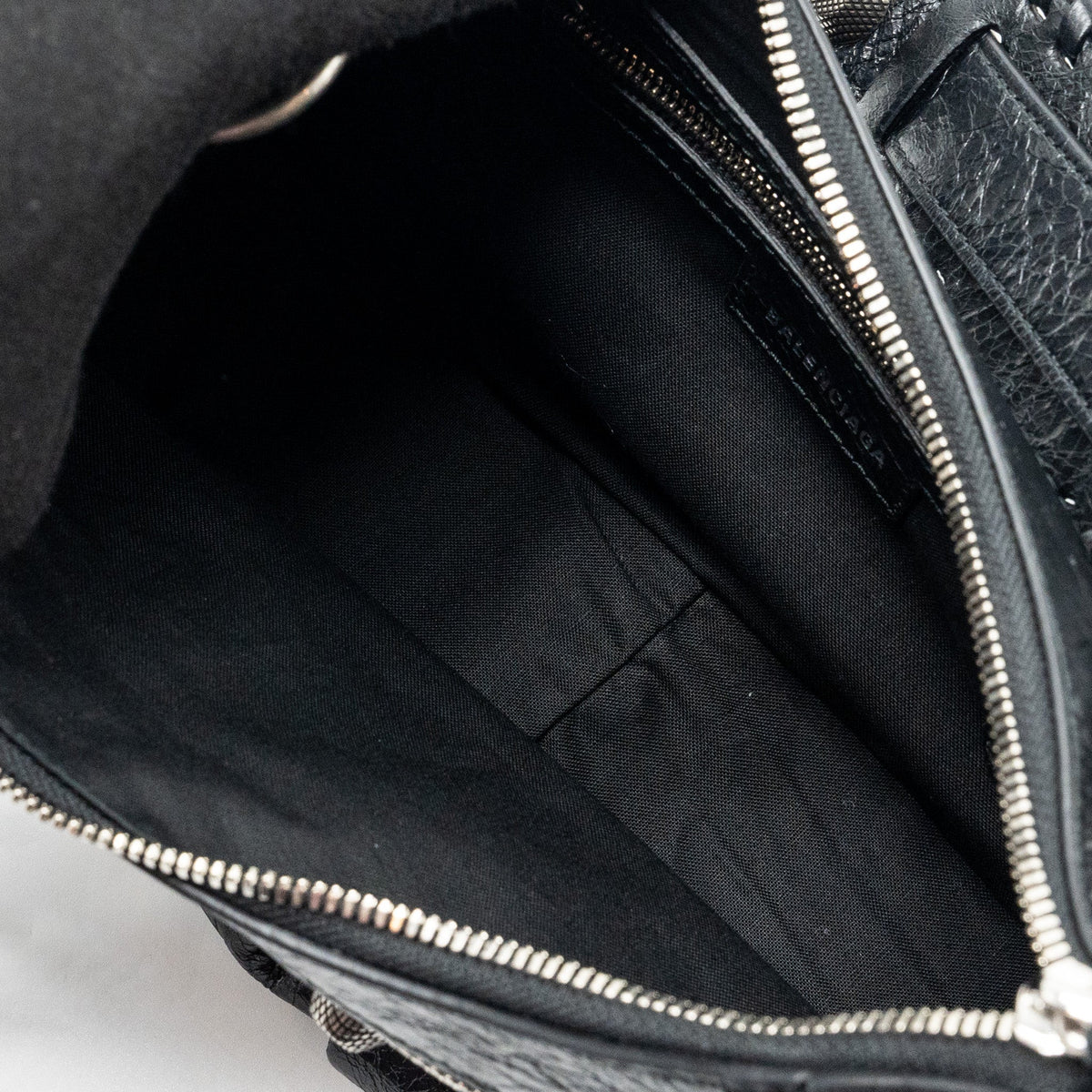 Luxar678 elegant leather Handbag back view