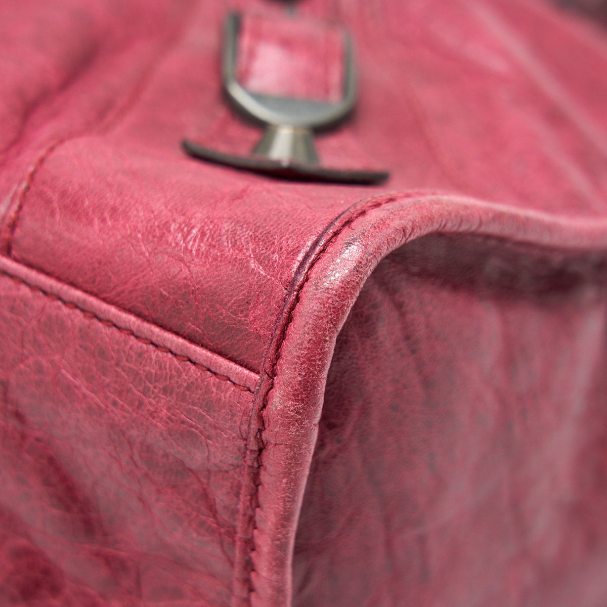 Luxar756 elegant leather Handbag top view