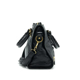 Luxar727 elegant leather Handbag close-up detail