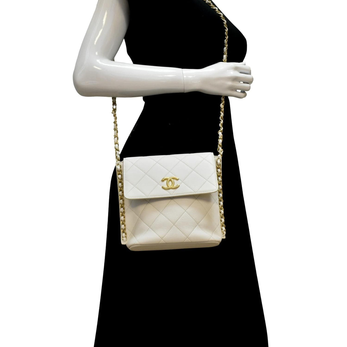 Chanel Bags Chanel Chain Flap Quilted Leather Hobo Shoulder Bag Ivory Premium Designer Shoulder Bag