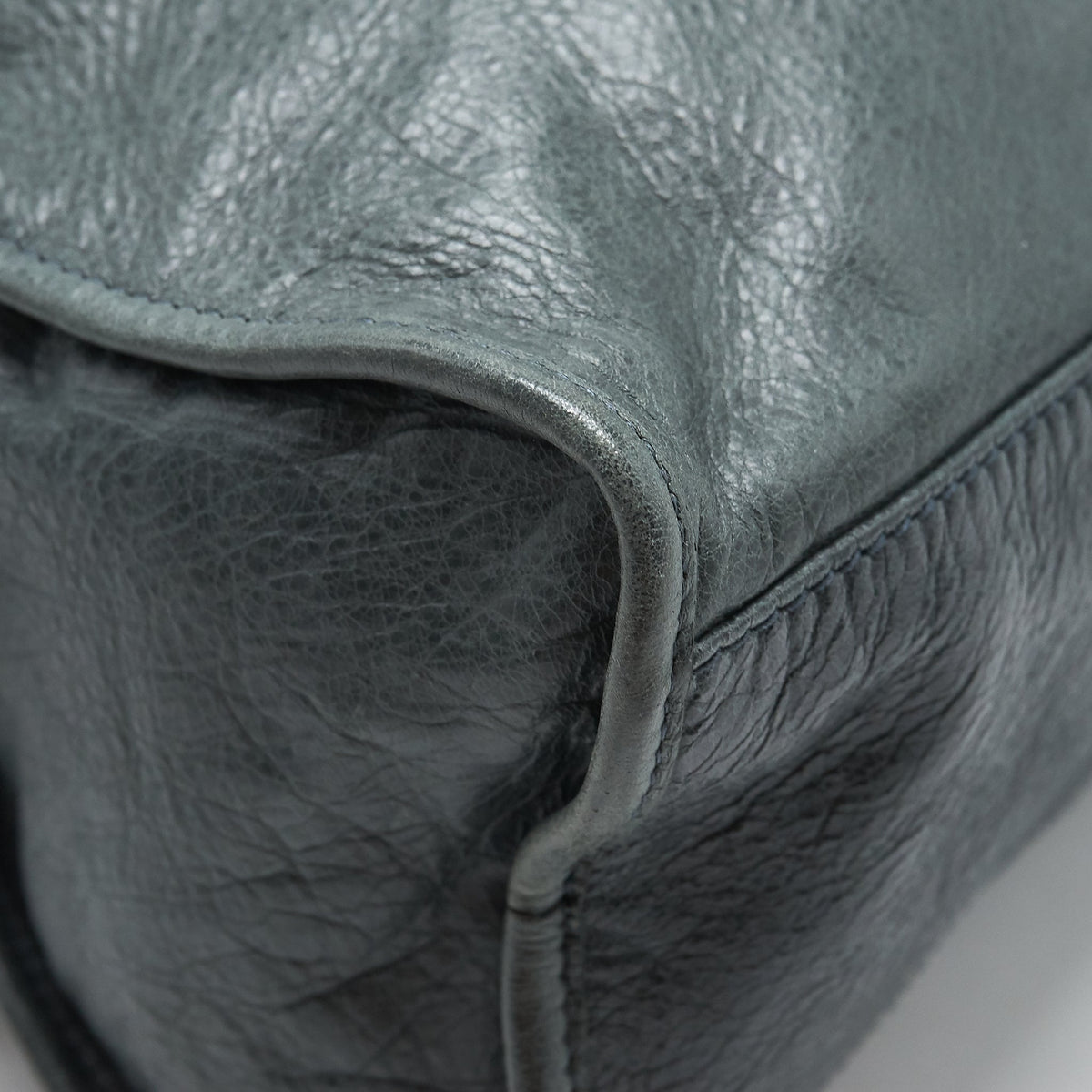 Luxar610 elegant leather Handbag top view