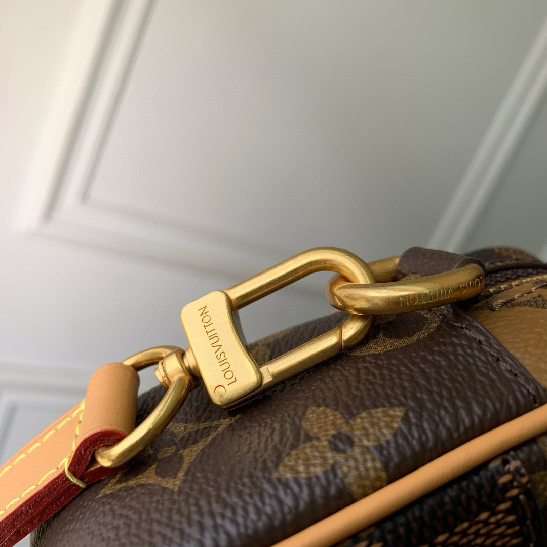 Louis Vuitton Wallets? Louis Vuitton Lou Trocadero Wearable Wallet Elegant Everyday Leather Wallet