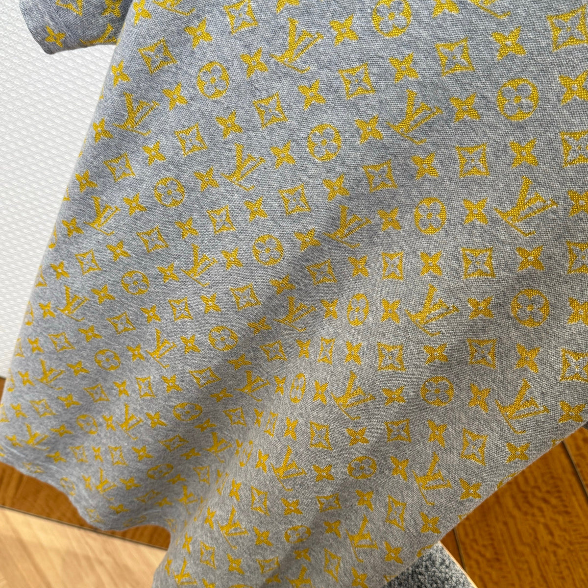Louis Vuitton T-Shirts? Louis Vuitton Lou T-shirt Premium Designer Cotton T-Shirt