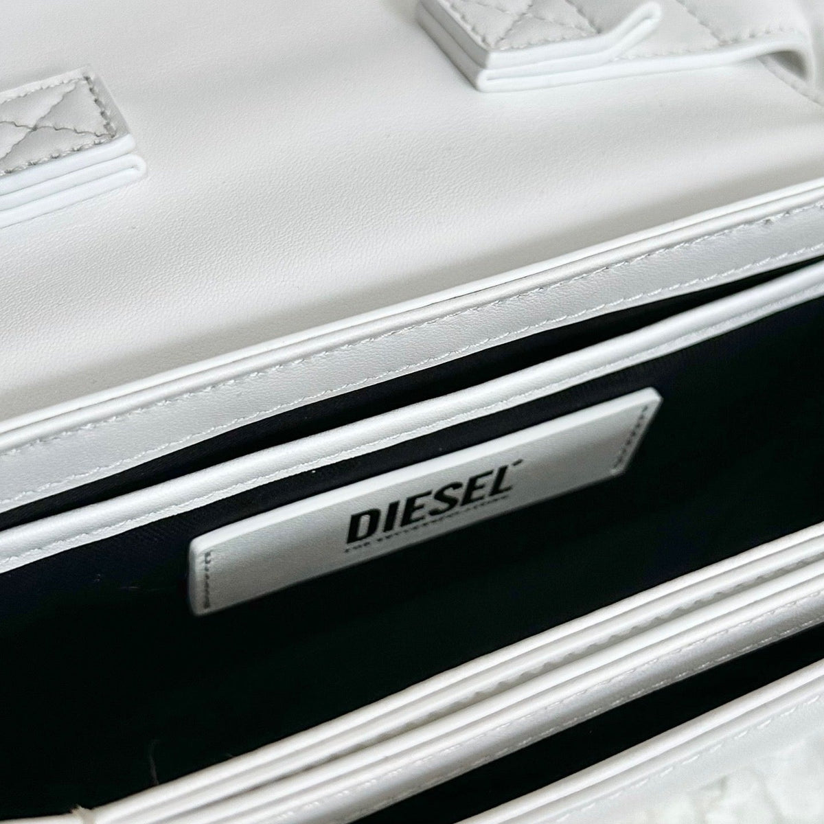Wallets? Diesel Bag Premium Leather Designer Wallet