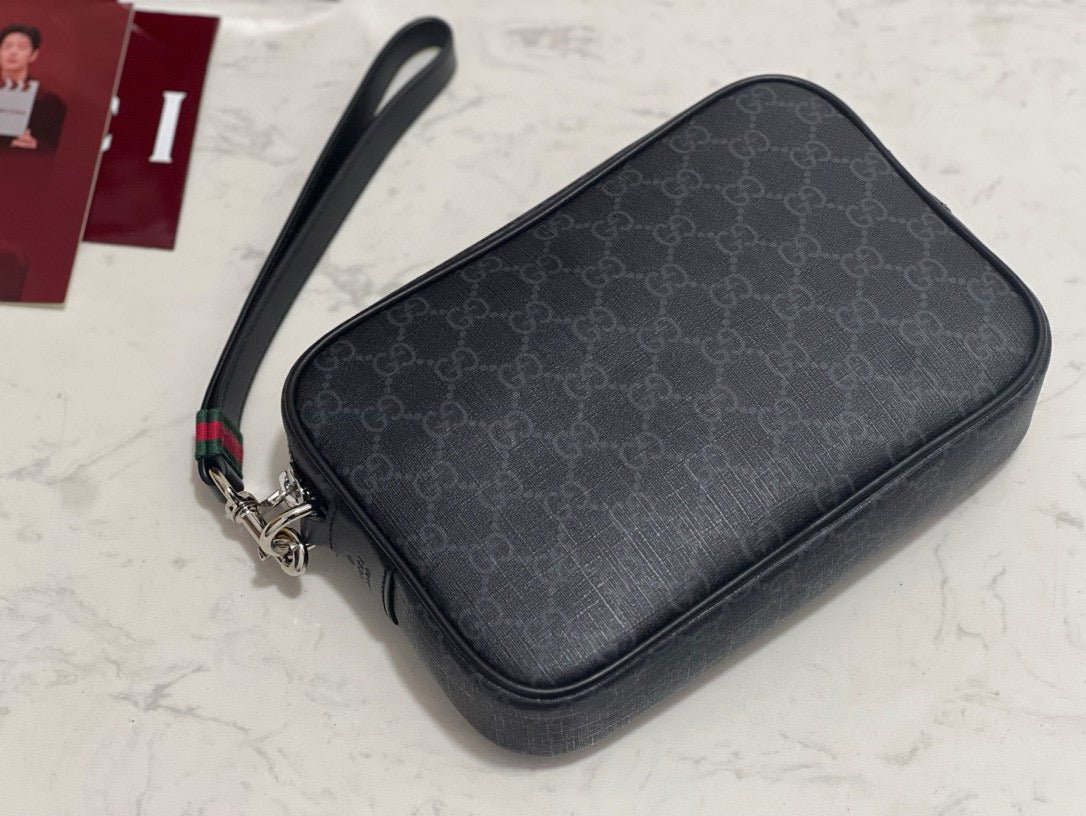 Front view of Gucci Pouch premium clutch pouch