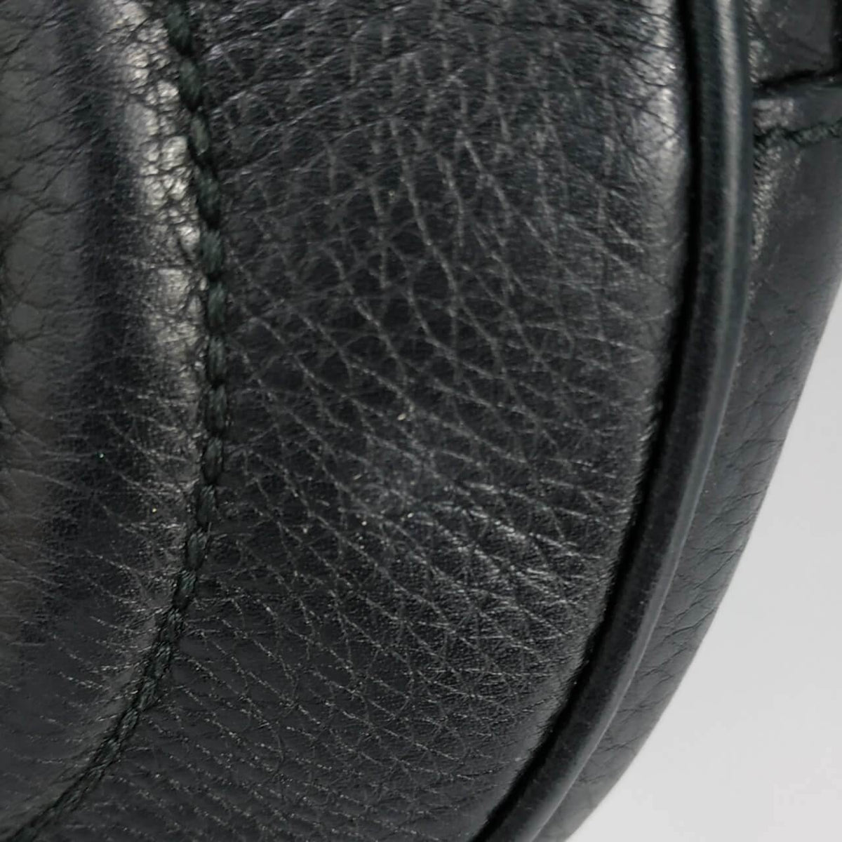 Mini premium bags detail and craftsmanship close-up