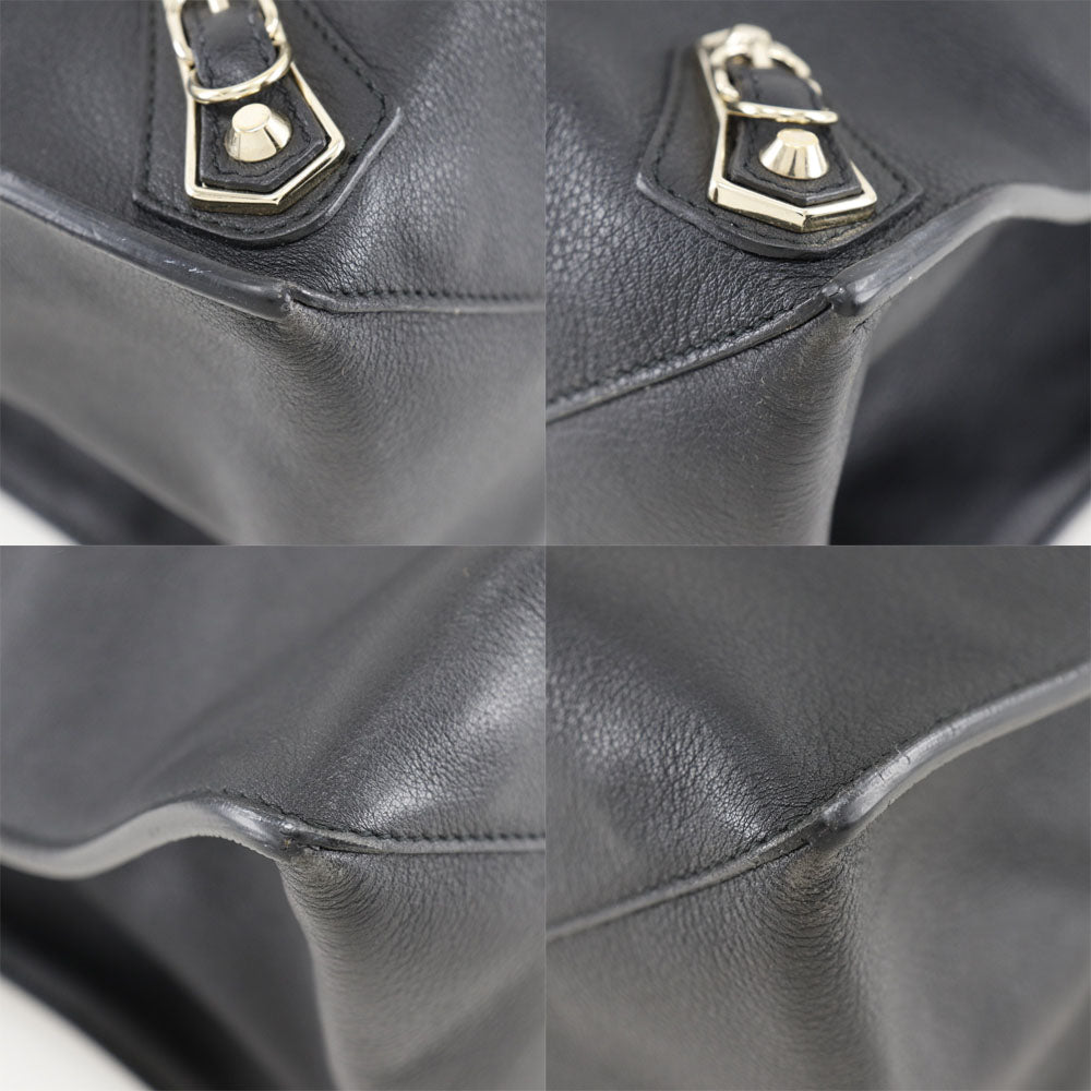 Velvarix elegant leather Luxury Bag interior detail
