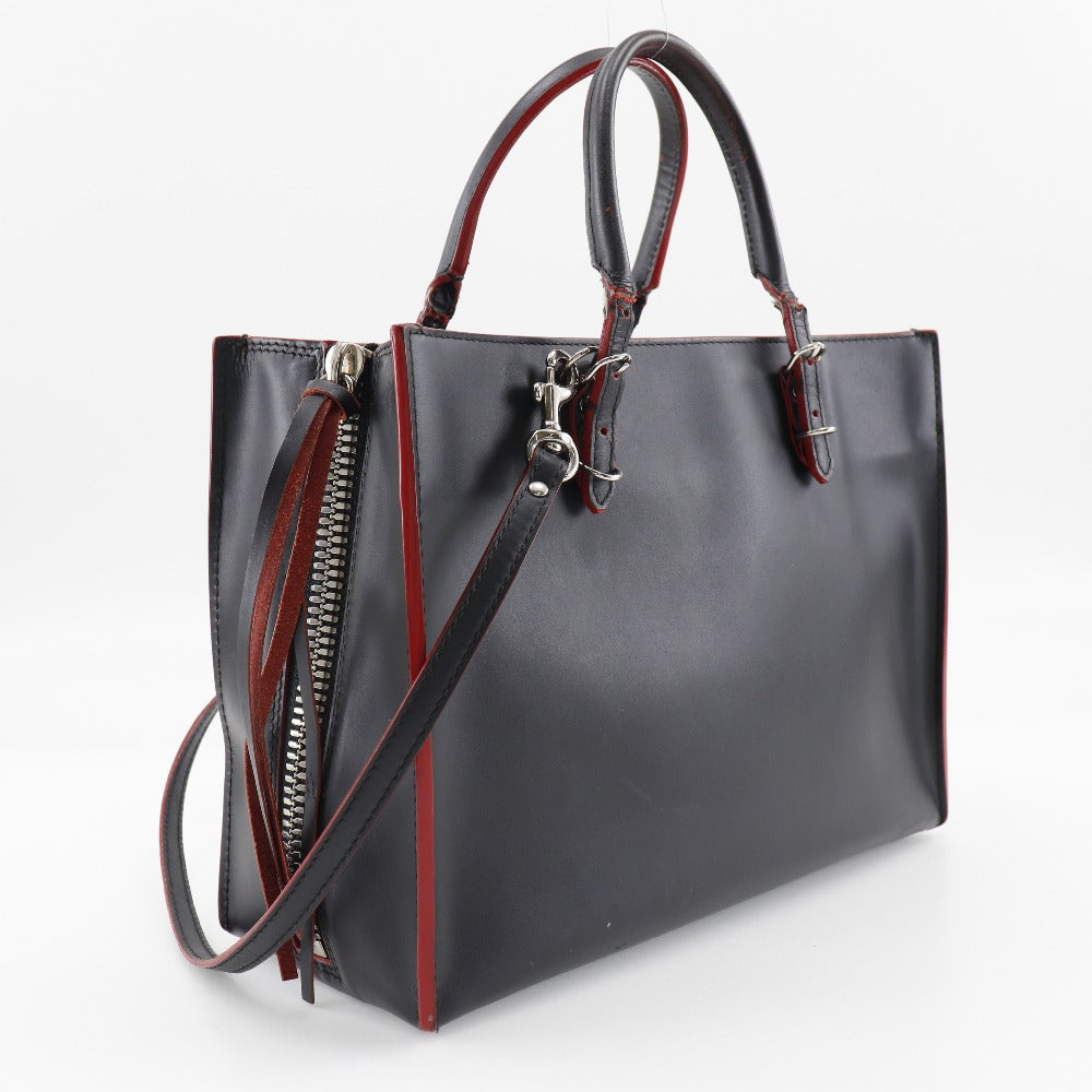 Auremorix elegant leather Luxury Bag interior detail