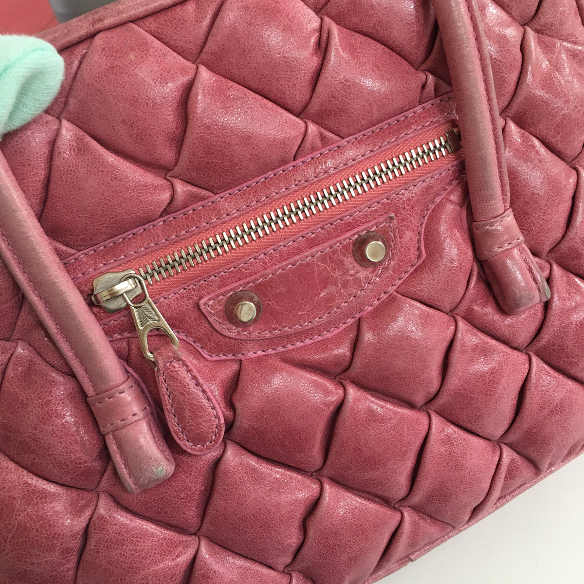 Balenciaga Shoulder Bag in Pink Leather — Designer Shoulder Bag