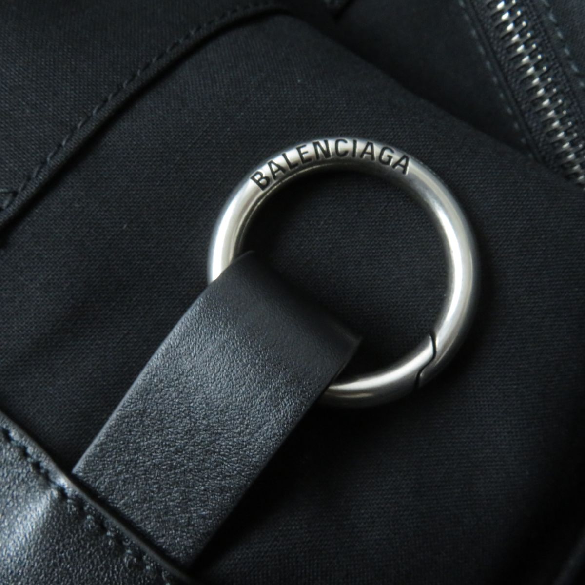 Velvontis elegant leather Luxury Bag back view