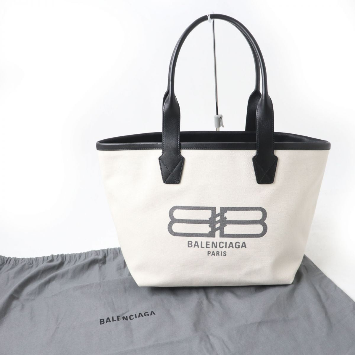 Velvontis elegant leather Luxury Bag