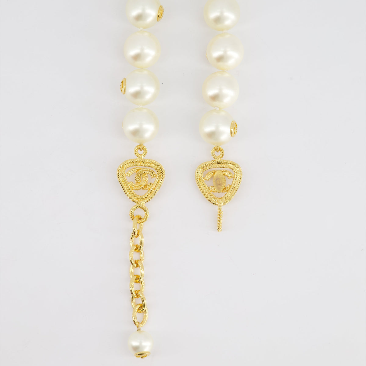 Chanel Jewellery? Chanel *HOT* Chanel White Pearl Chocker Necklace with Yellow Gold Logo Details Luxury Designer Statement Jewellery