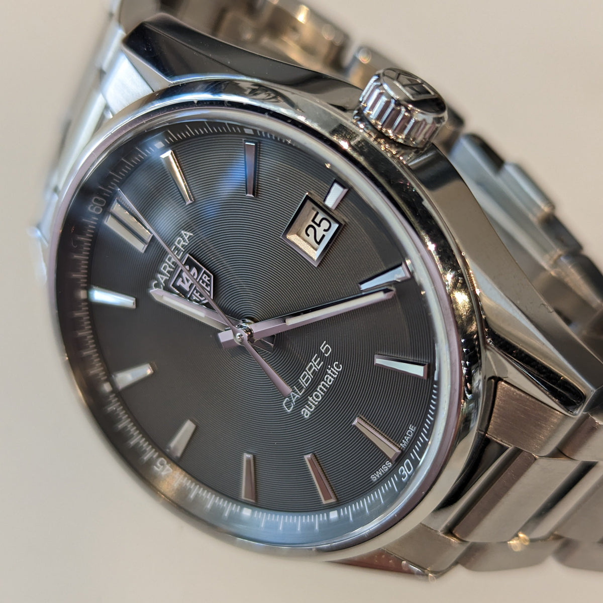 Side view of TAG Heuer unisex watch