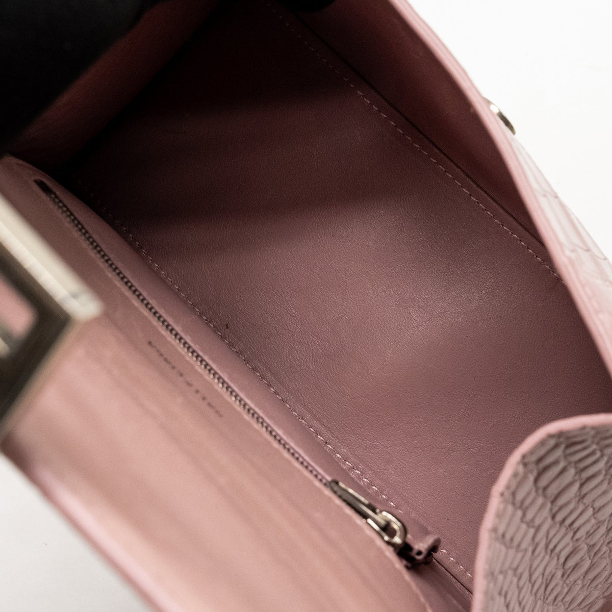Luxar704 elegant leather Handbag angled view