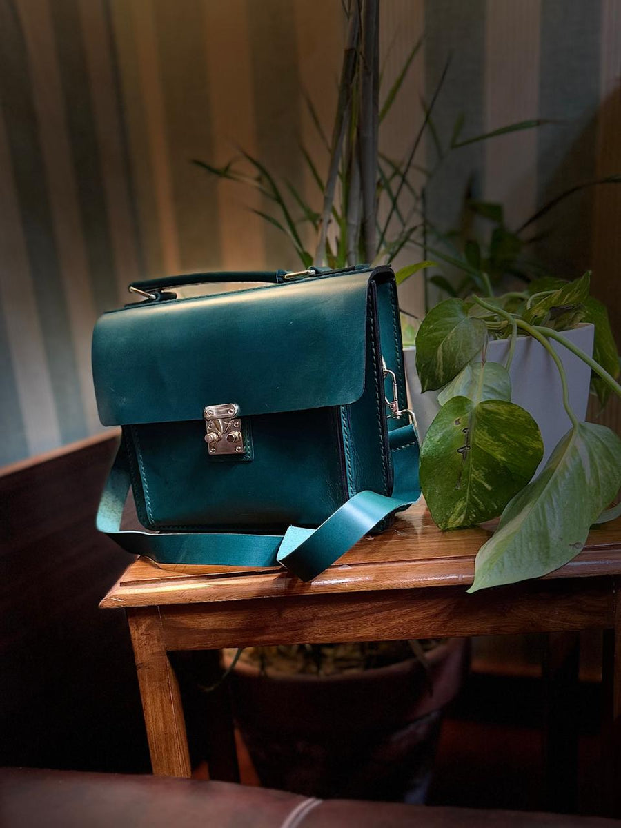Shelly Mason Leather Handbag – luxury designer bag at Bellvora