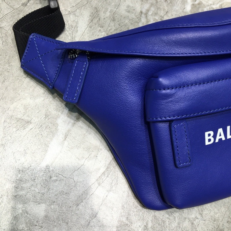 Polished Premium PU Leather Handbag - Polished Finish | Women's Designer-Inspired Purse #213 - close-up detail shot (image 3) of designer-inspired handbag