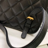  spacious purse view 4