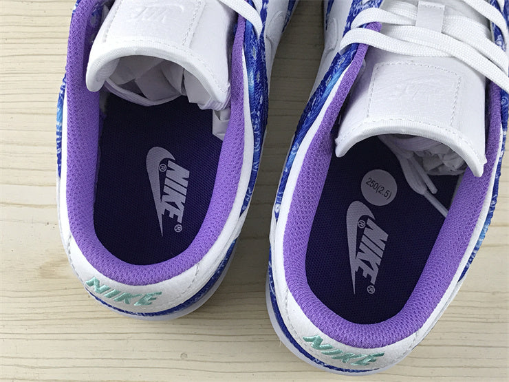 Nike classic monochrome luxury sneakers view 8 retro runner design