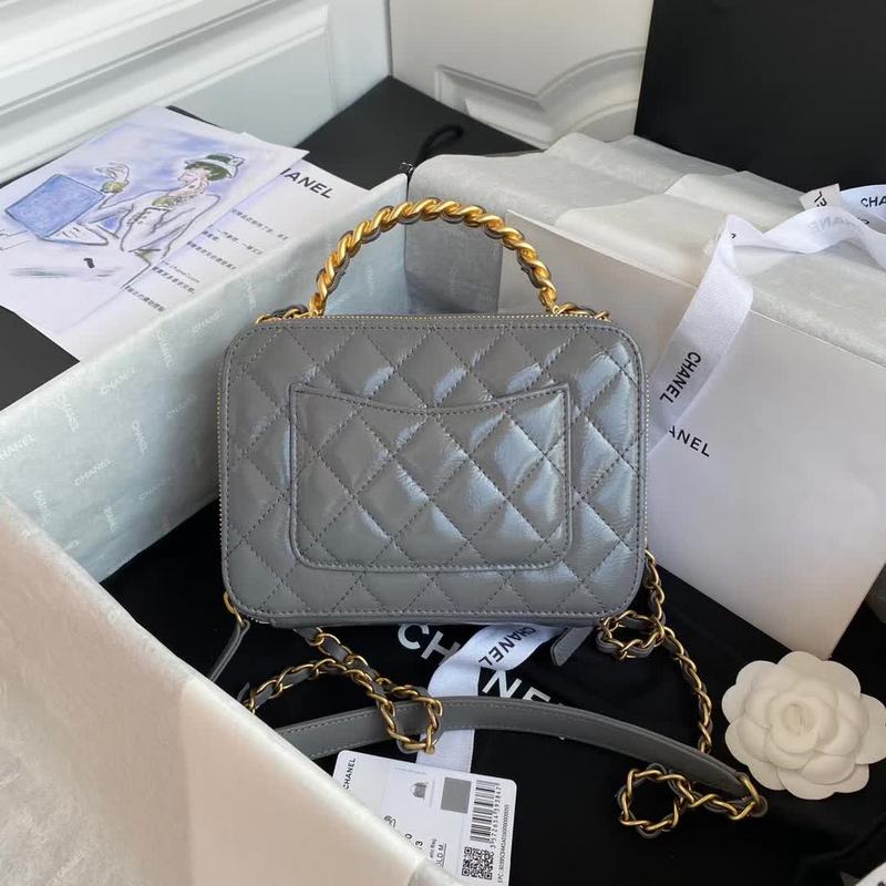 Zivas Charm Effortless Sophistication Fashion Handbag (Elevated Daily Companion) – Detail View