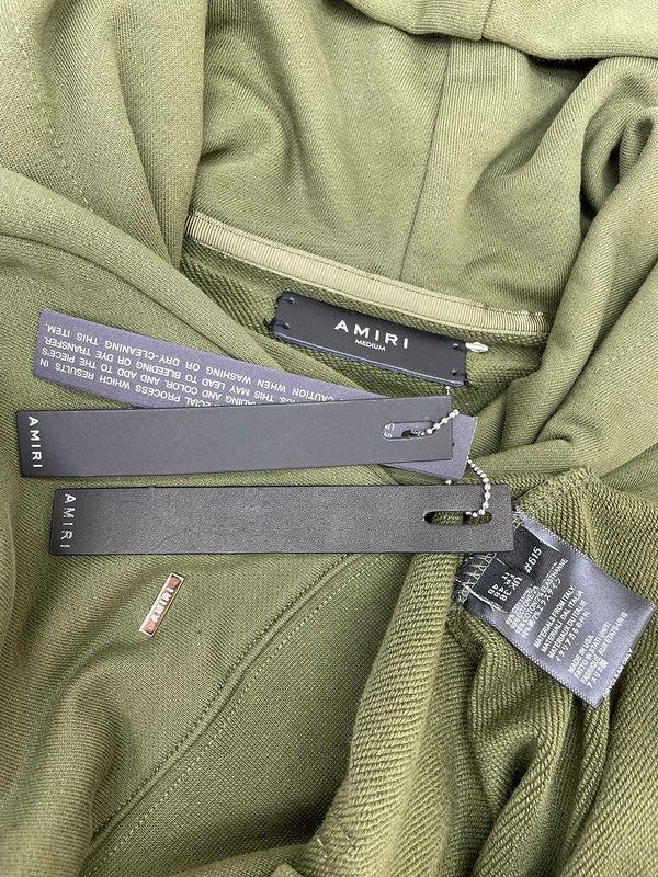 Full silhouette view of Amiri luxury piece style No.072