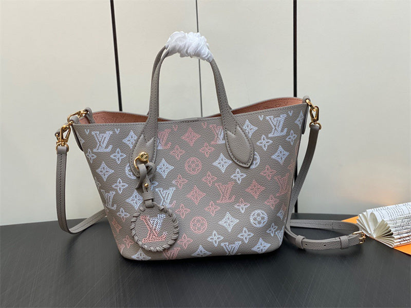  carryall bag interior and compartment view