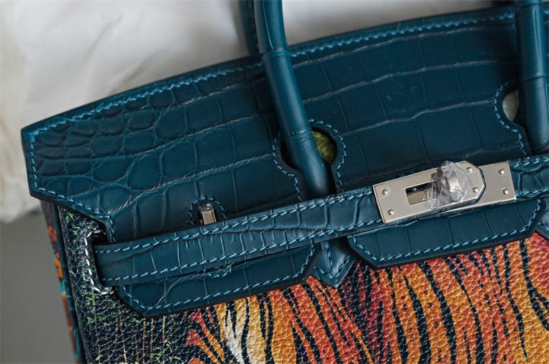  top-handle bag interior and compartment view 27