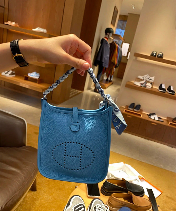  Minimalist shoulder bag front view 13