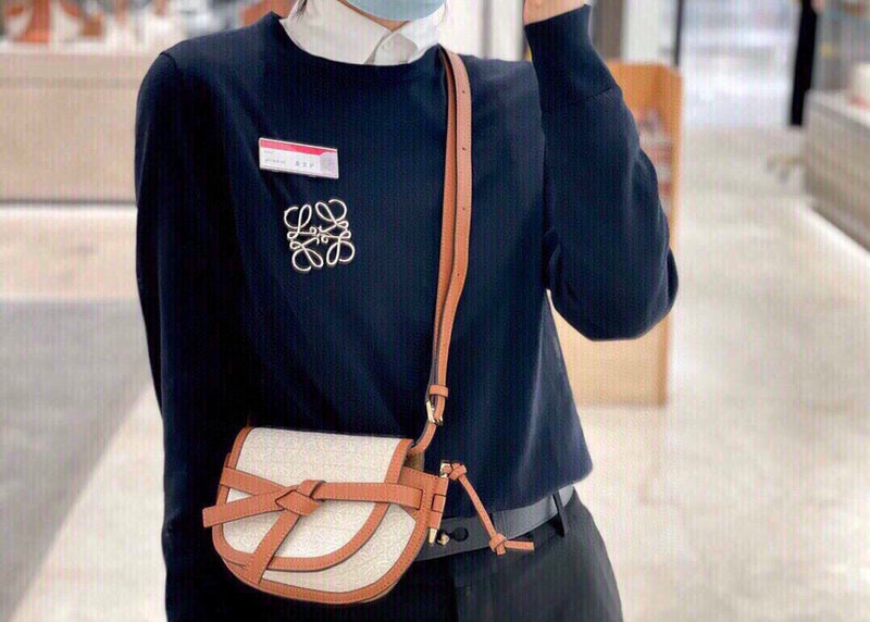 Ziva's Charm handbag – lifestyle view (21cm*12.5cm*9cm)