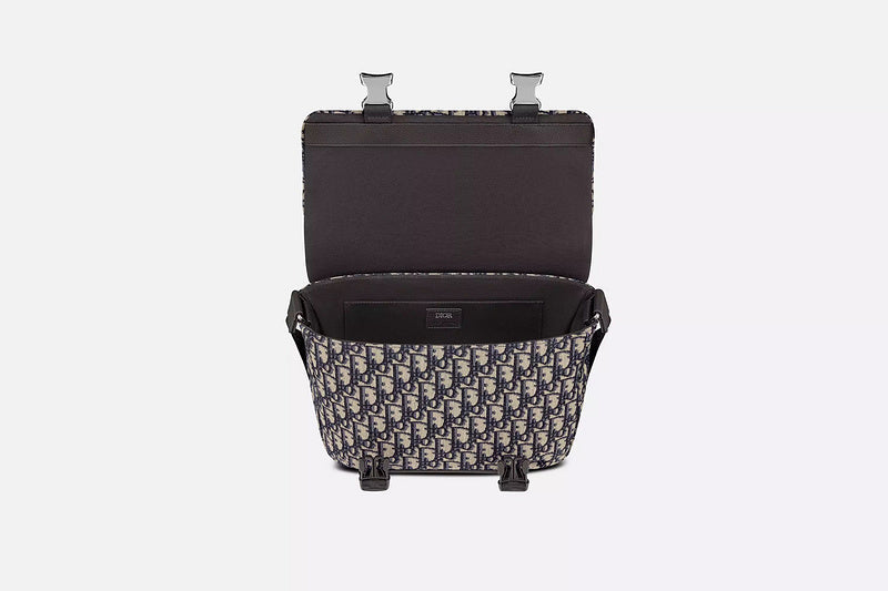 Back view of structured sleek women's handbag – women's statement bag