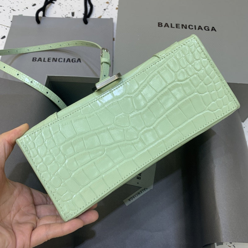 Zivas Charm Timeless Appeal Premium Handbag (Premium Everyday Carry) – Styled Look