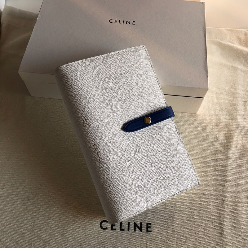 Interior view of understated premium bag